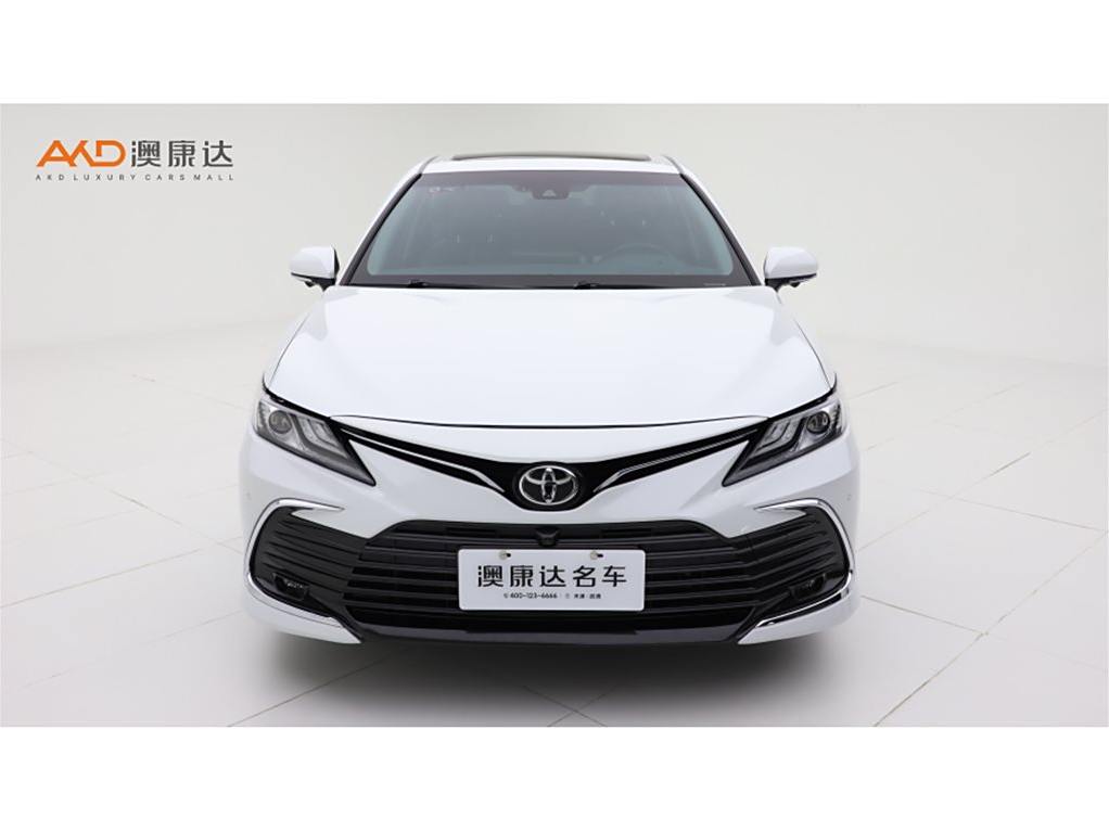 Toyota Camry 2023 2.0G