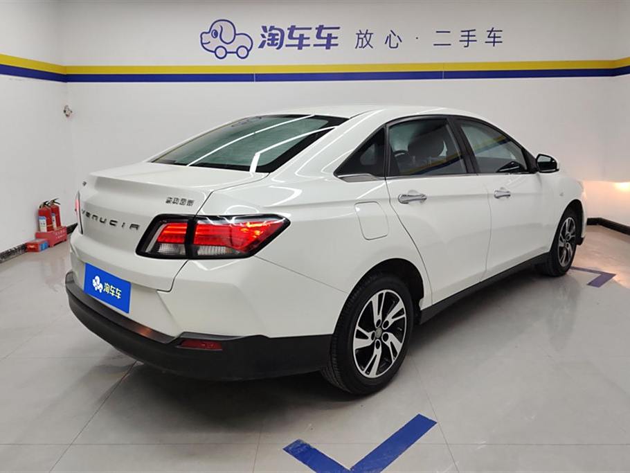 Venucia D60 2019  1.6L Entry Ручная  Euro VI