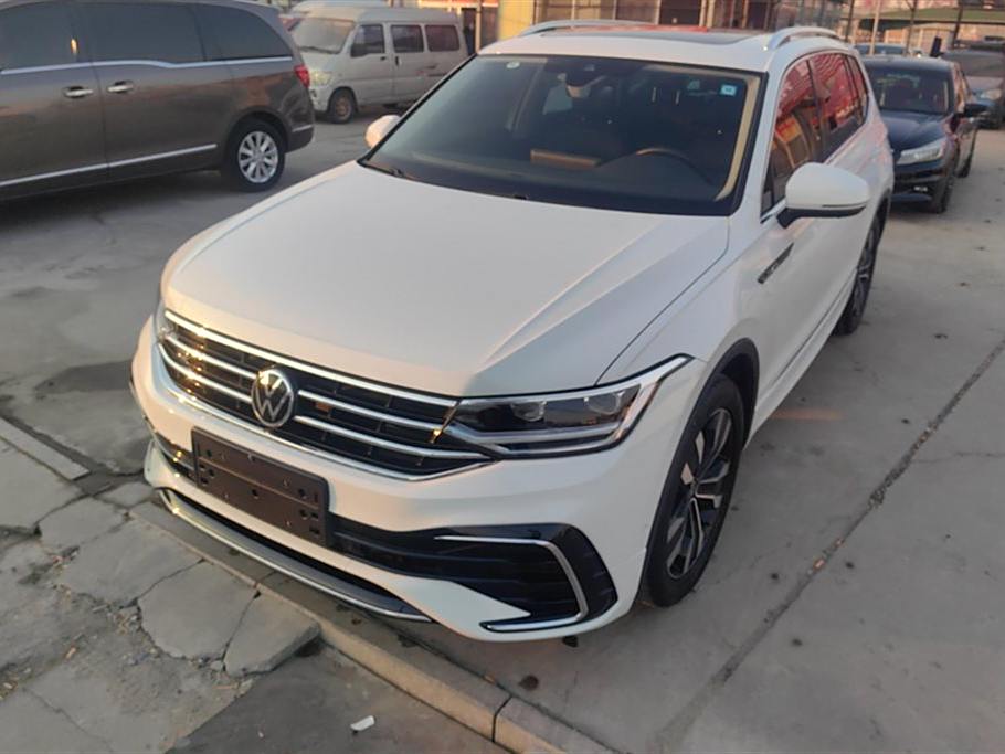 Volkswagen Tiguan L 2023 330TSI АвтоматическаяR-Line