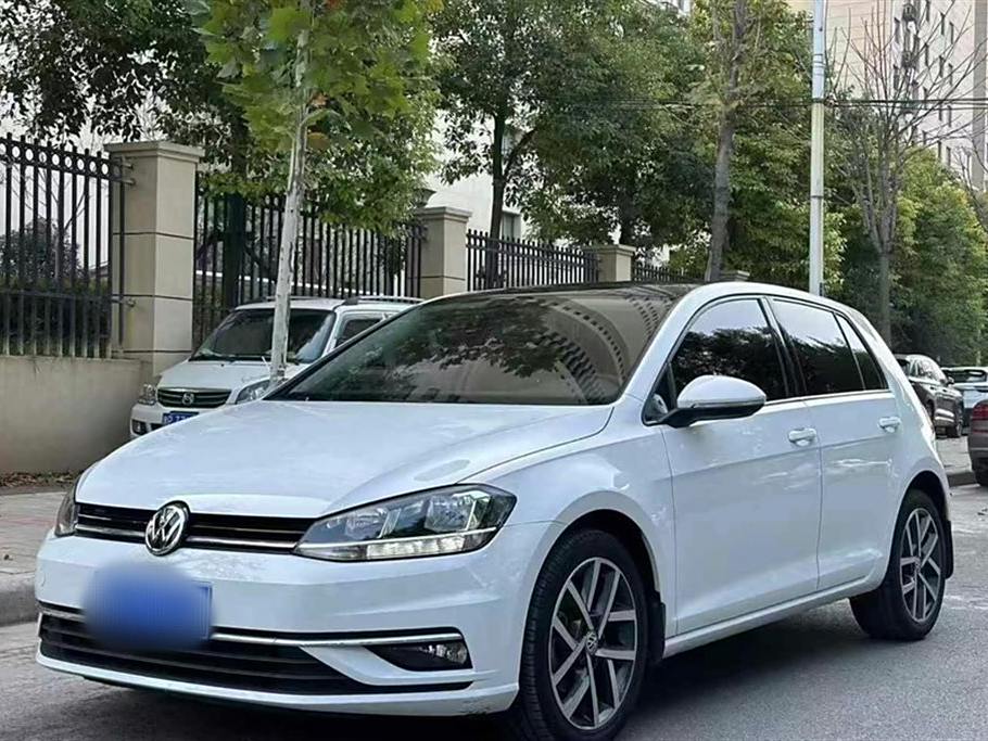 Volkswagen Golf 2020 200TSI DSG