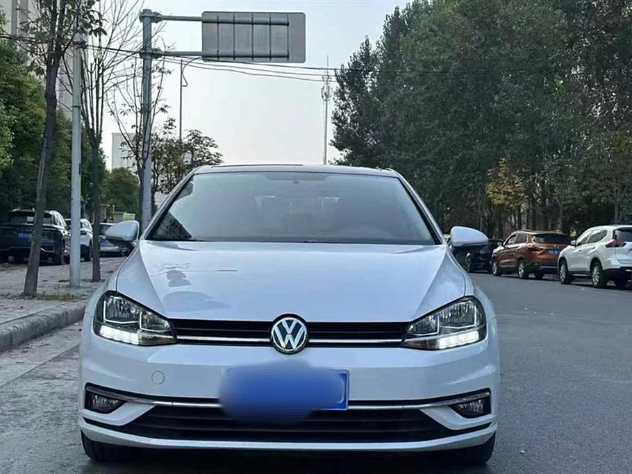 Volkswagen Golf 2020 200TSI DSG