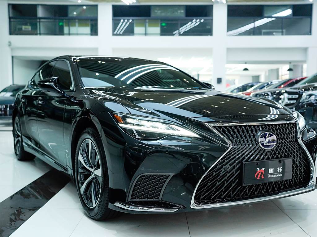 Lexus LS 2023 500h