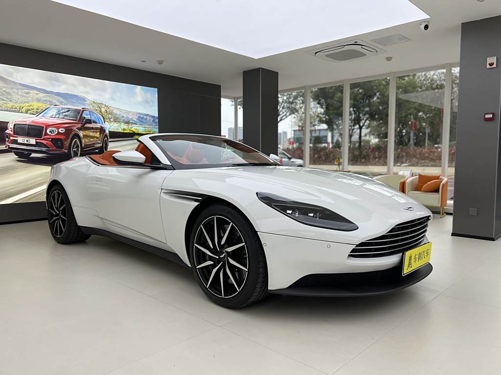 Aston Martin DB11 2023 4.0T V8 Volante