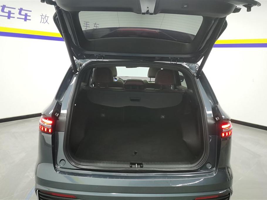 Geely Xingyue L 2021 2.0TD DCT EVO