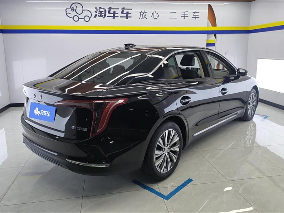 Hongqi E-QM5 2022 431km