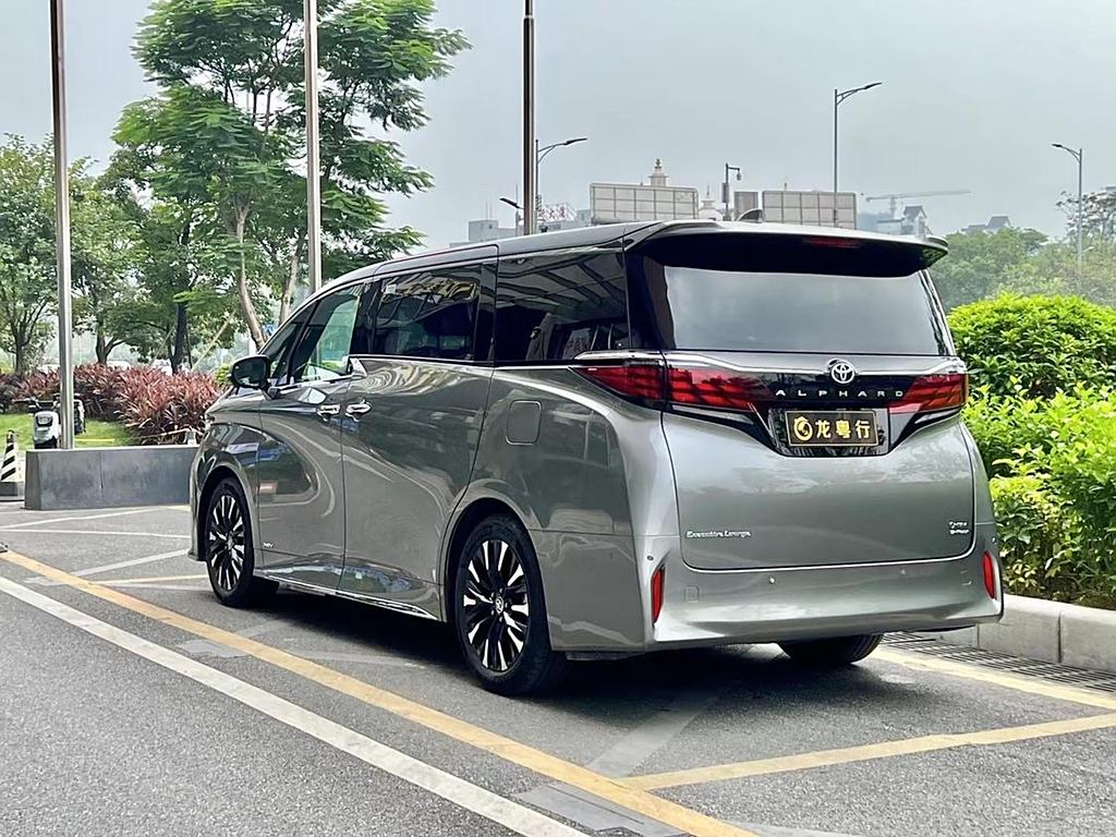 Toyota Alphard 2024  2.5L