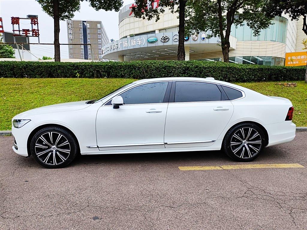 Volvo S90 2024 B5