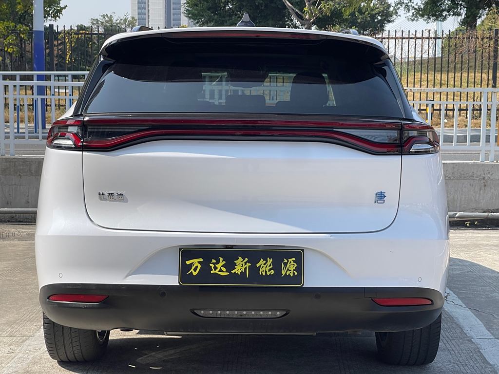 BYD Tang EV 2020 DM 2.0T Полный привод 7 Euro VI