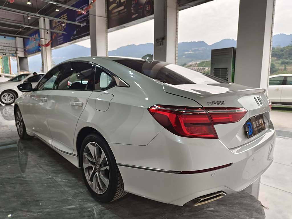 Geely Emgrand GS 2019 260TURBO   Euro VI