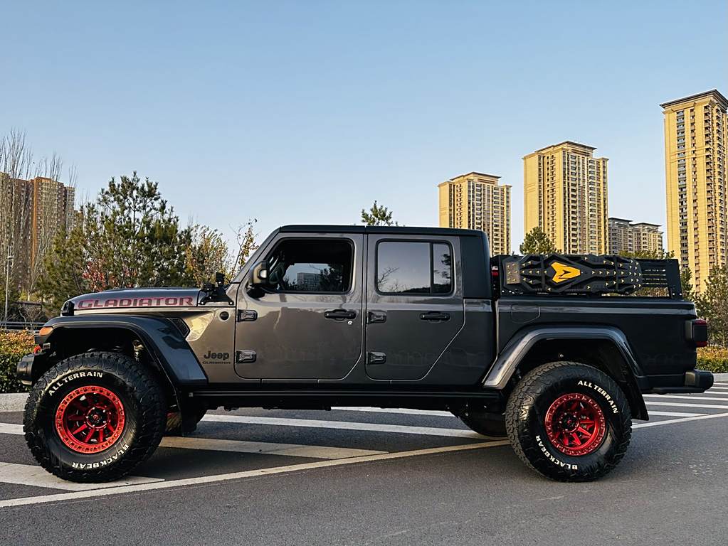 Gladiator (Jeep) 2023 3.6L Overland