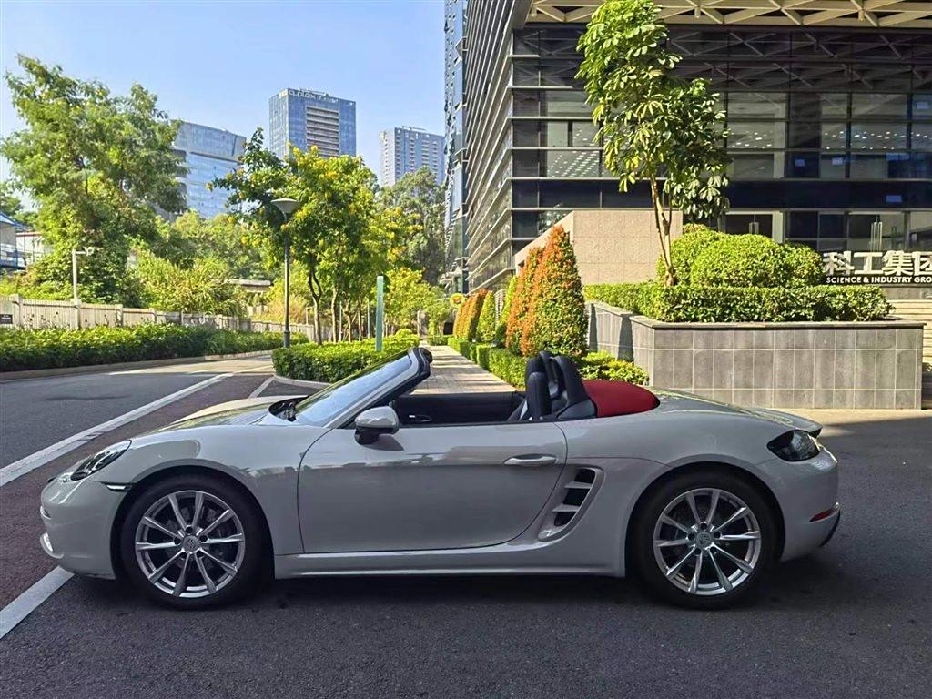 Porsche 718 2022 Boxster 2.0T