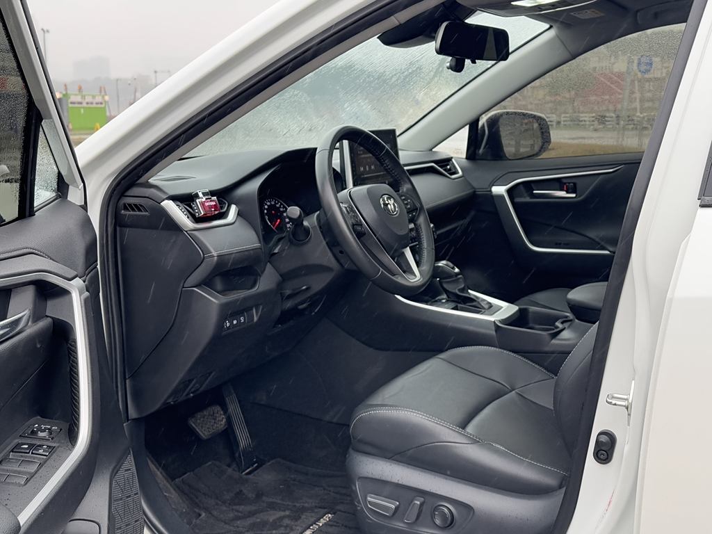 Toyota Venza 2022 2.0L CVTPLUS