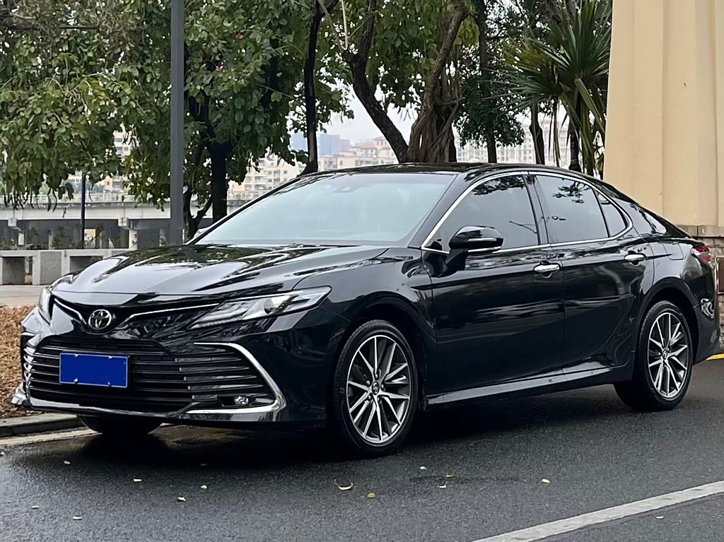 Toyota Camry 2021 2.5G