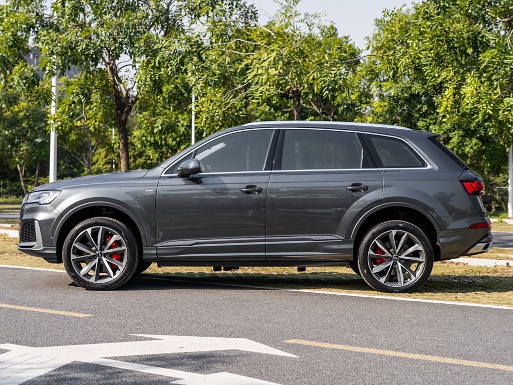 Audi Q7 2020 55 TFSI quattro S line