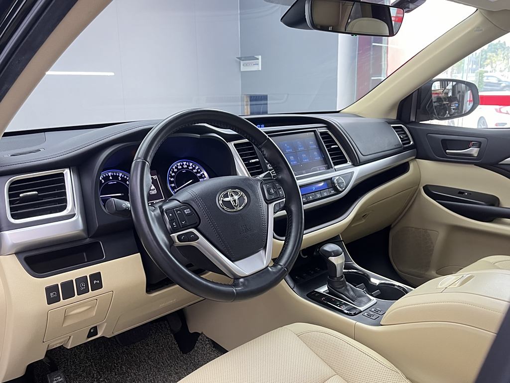 Toyota Highlander 2018 2.0T  Полный привод 7  Euro VI