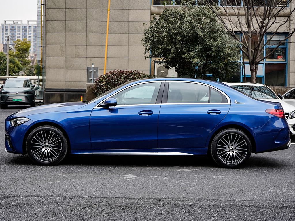 Mercedes-Benz C-Class 2023  C 260 L