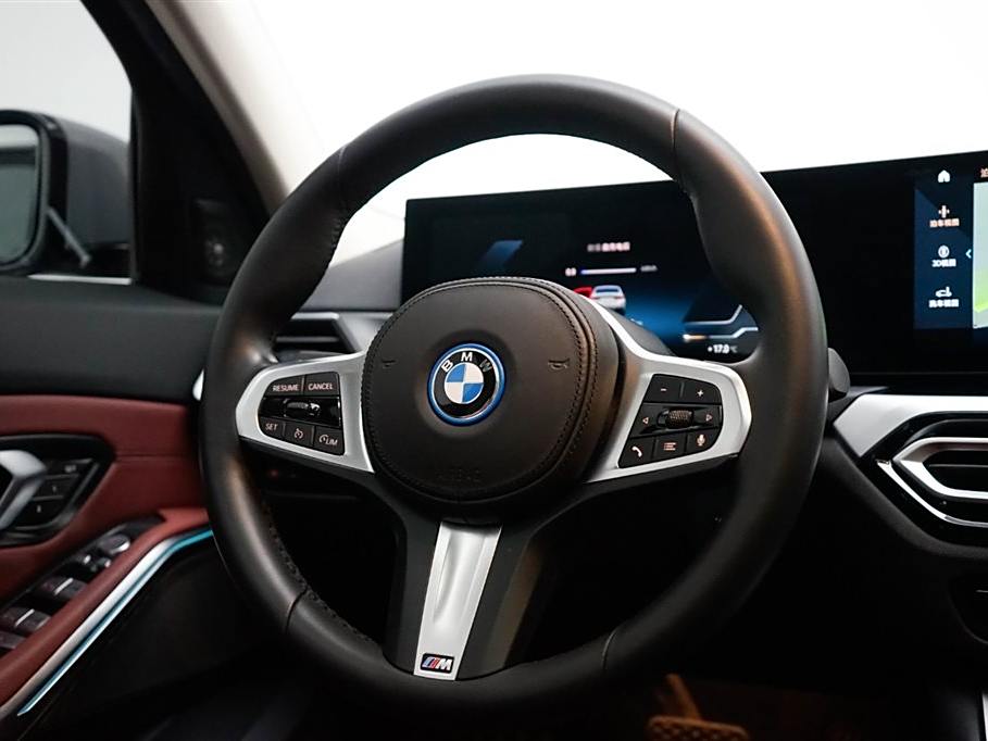 BMW i3 2022 eDrive 35 L