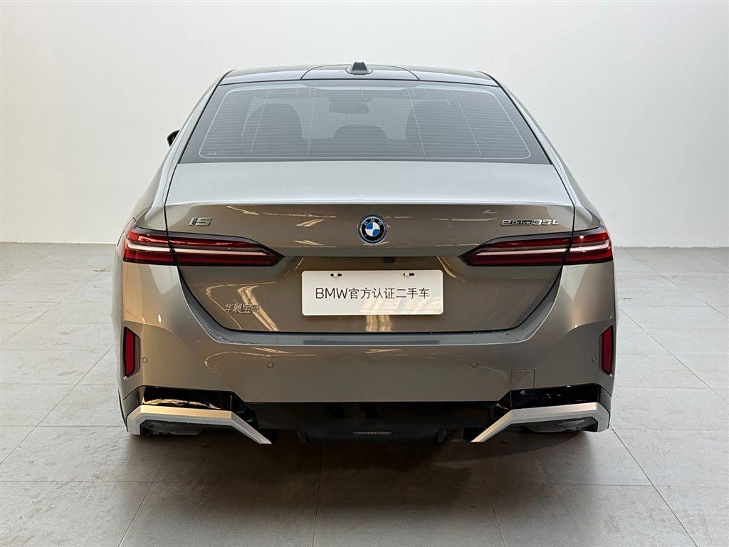 BMW i5 2024 eDrive 35L  M Sport Package