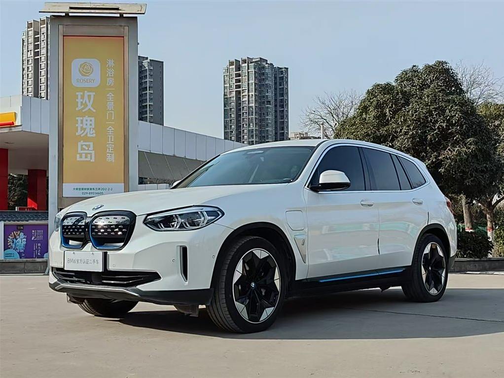 BMW iX3 2021