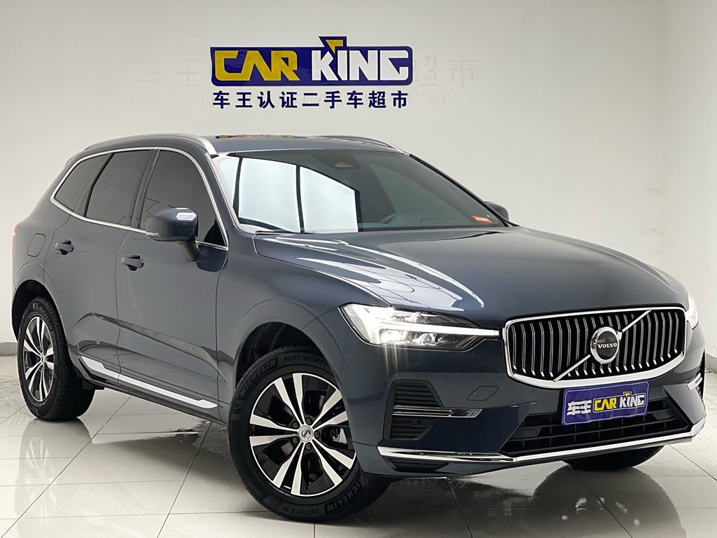 Volvo XC60 2023 B5  Полный привод