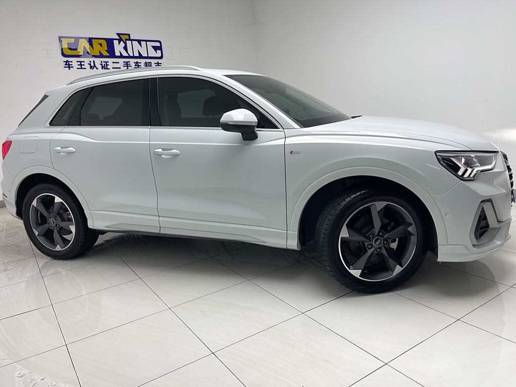 Audi Q3 2022 35 TFSI