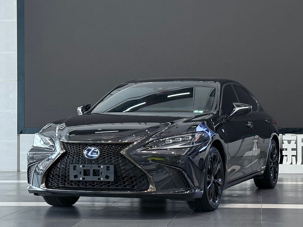 Lexus ES 2021 300h F SPORT