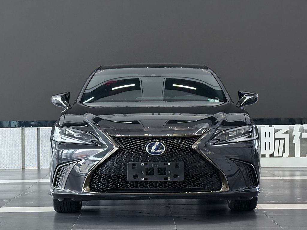 Lexus ES 2021 300h F SPORT