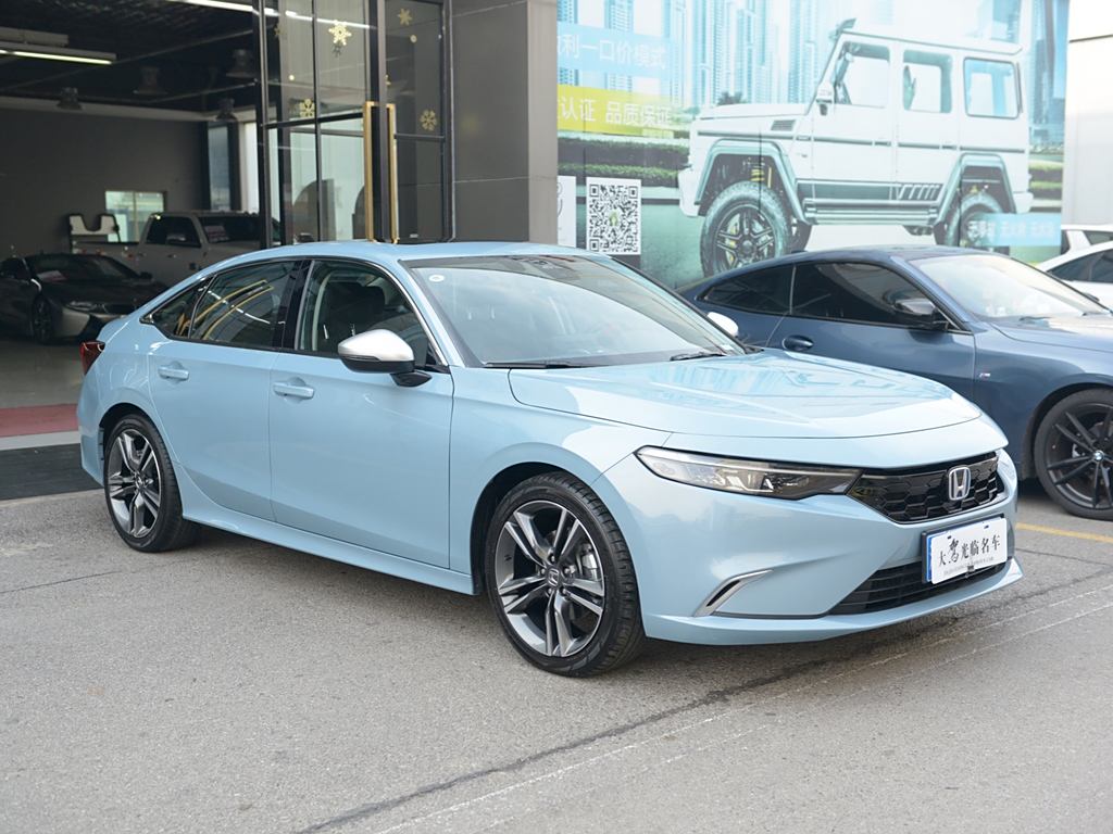 Honda Civic Hatchback 2023 2.0L e:HEV ·