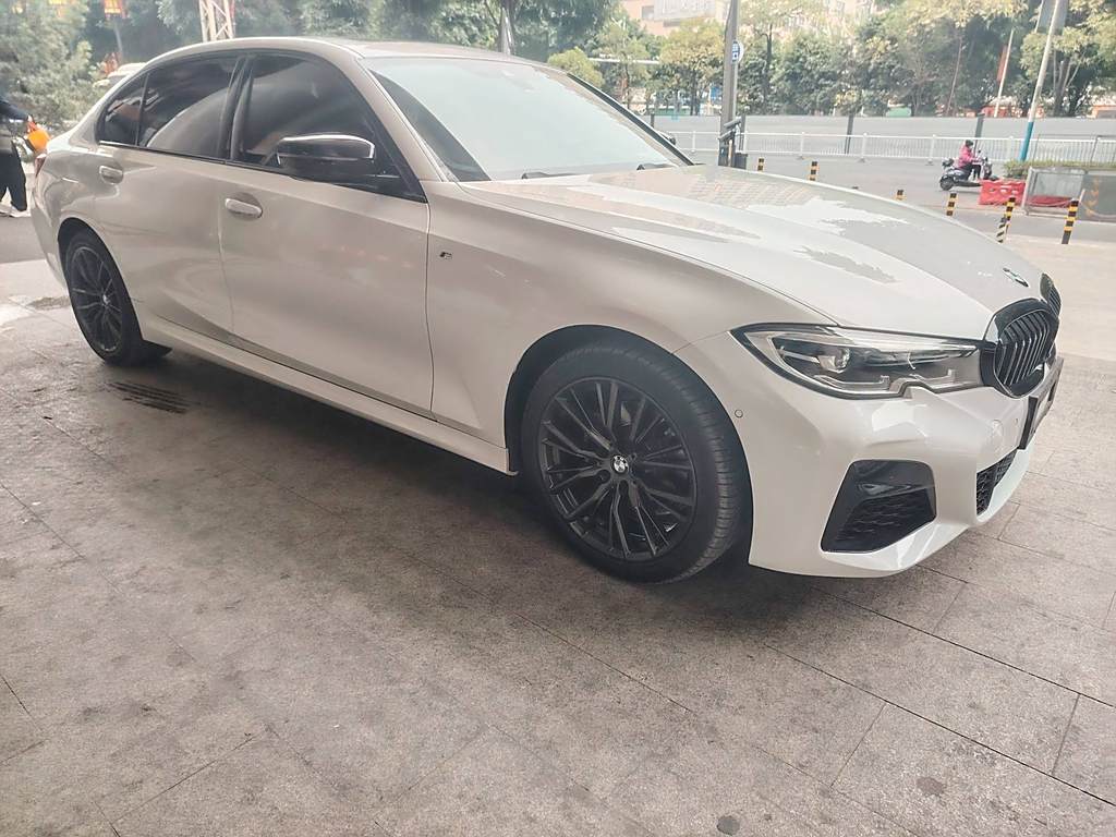 BMW 3 Series 2020  325Li M Sport Package