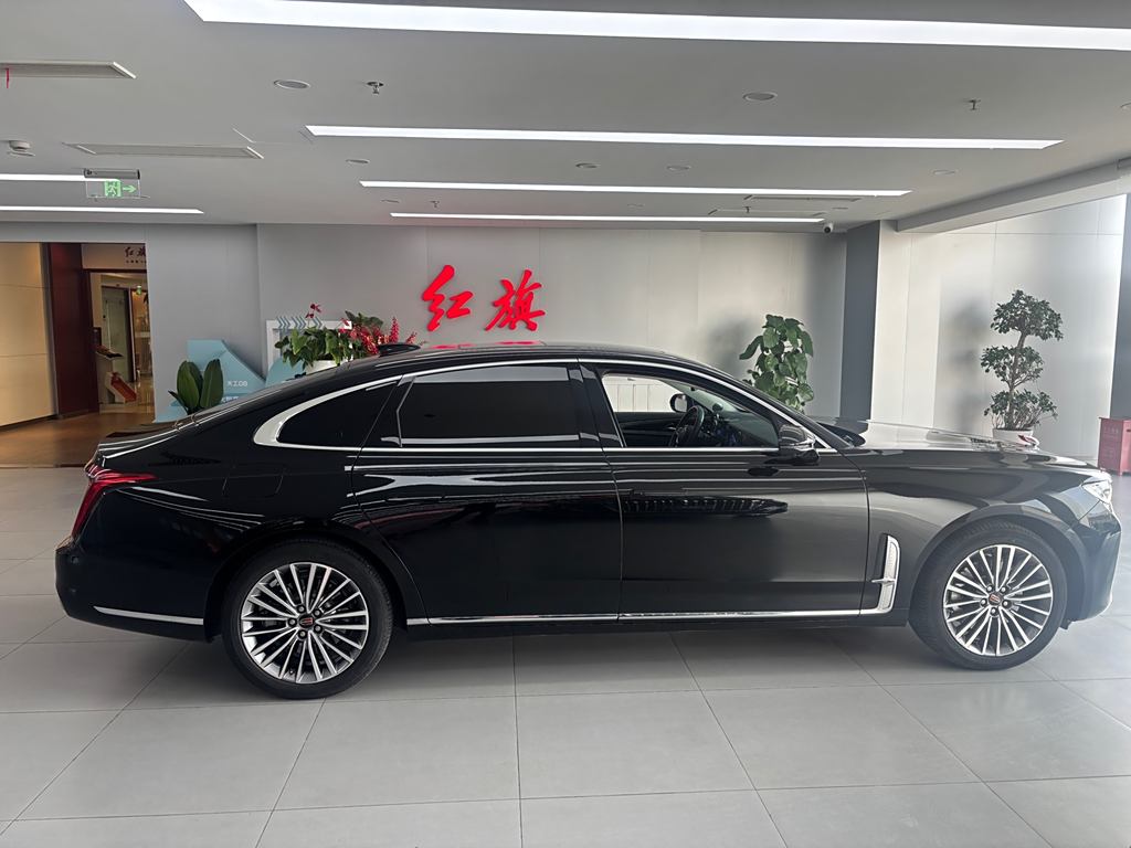 Hongqi H9 2022 2.0T