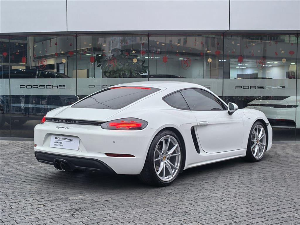 Porsche 718 2022 Cayman 2.0T