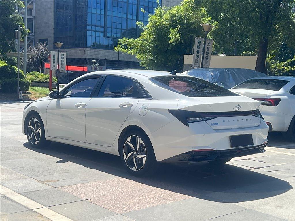 Hyundai Elantra 2022 1.5L CVT GLS