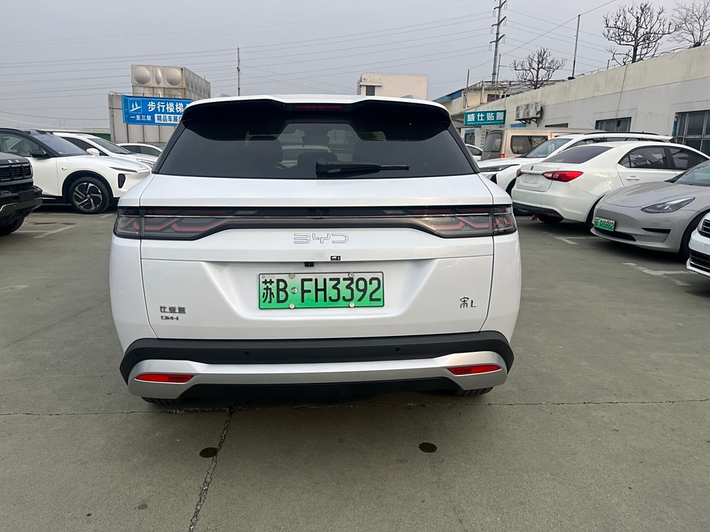 BYD SongL DM-i 2024 112km