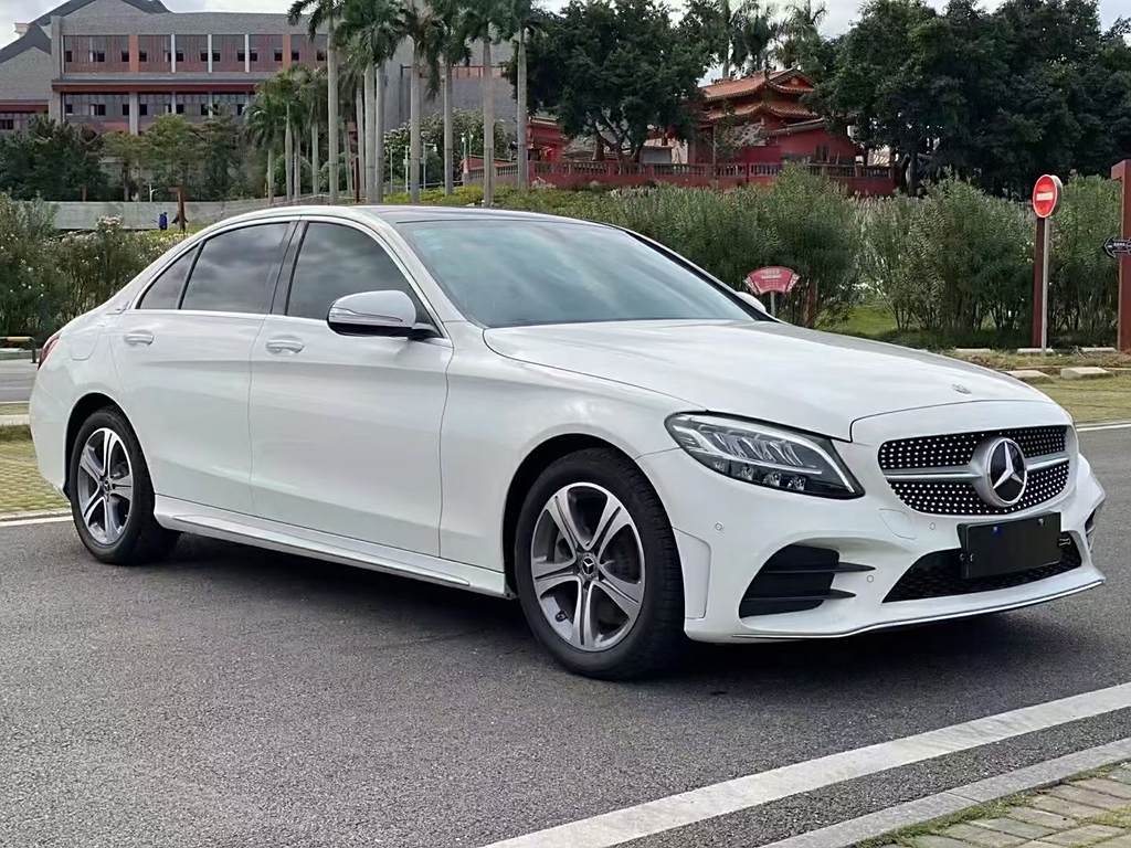 Mercedes-Benz C-Class 2020  C 260