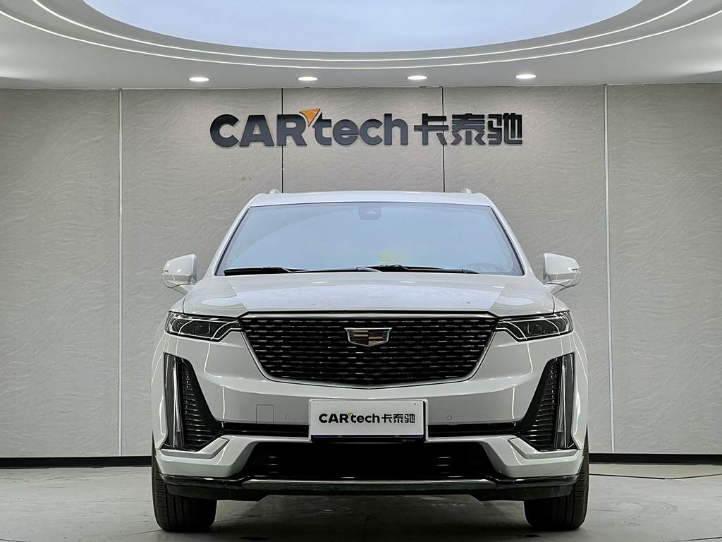 Cadillac XT6 2022 2.0T  Полный привод Luxury