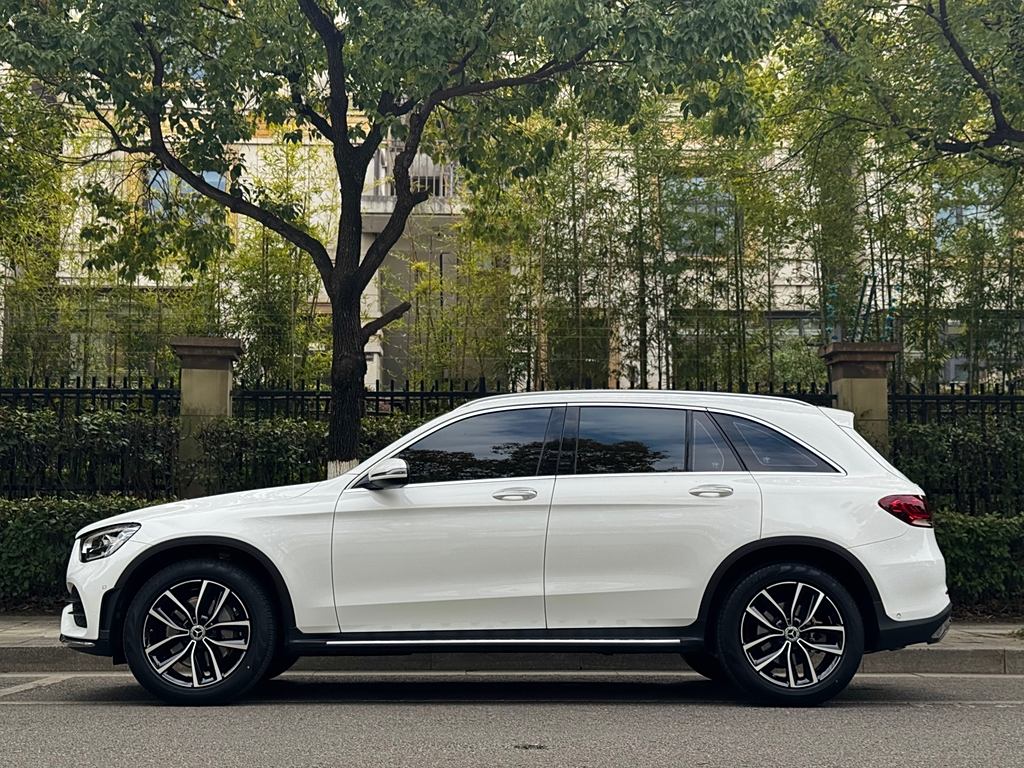 Mercedes-Benz GLC 2022  GLC 300 L 4MATIC