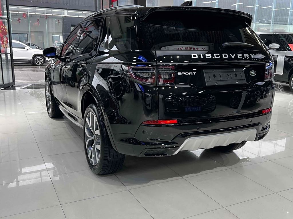 Land Rover Discovery Sport 2024