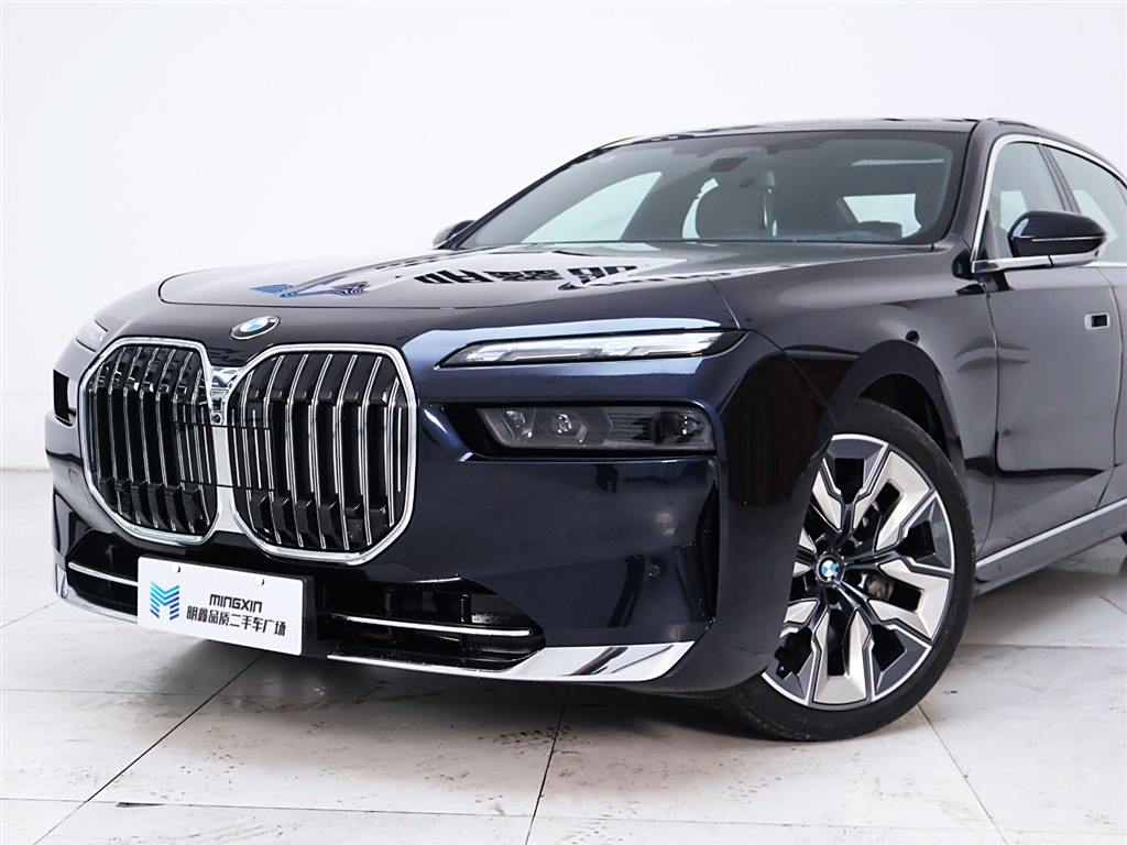 BMW 7 Series 2023 740Li