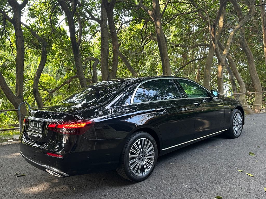 Mercedes-Benz E-Class 2021 E 300 L  Luxury