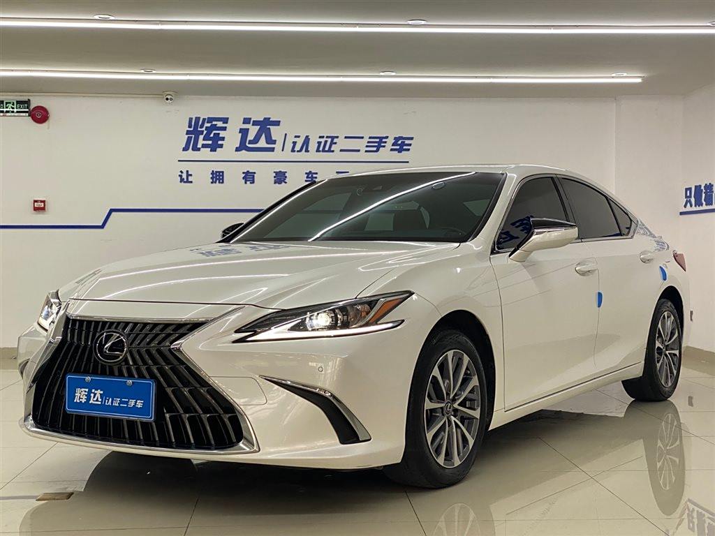 Lexus ES 2021 200