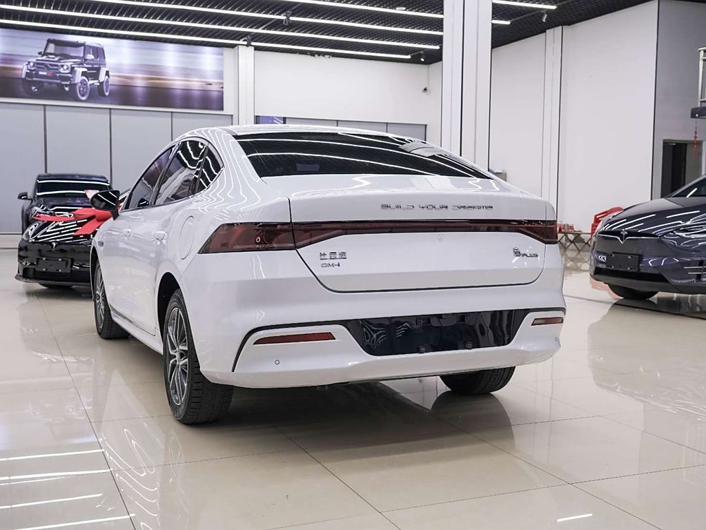 BYD Qin PLUS 2021 DM-i 120KM