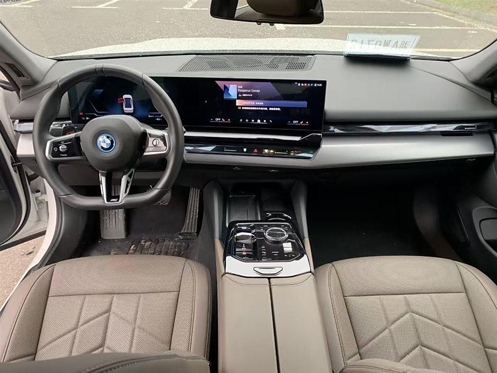 BMW i5 2024 eDrive 35L M Sport Package