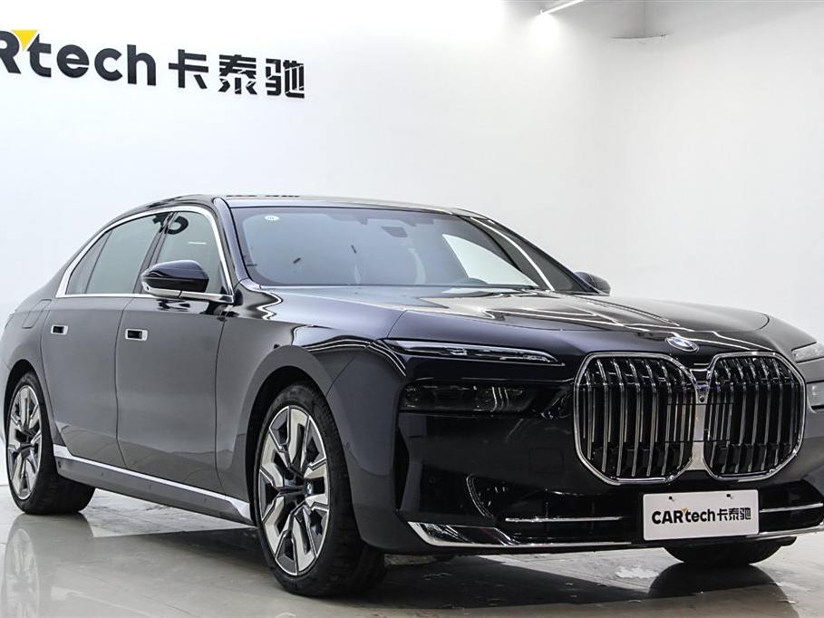 BMW 7 Series 2023 740Li