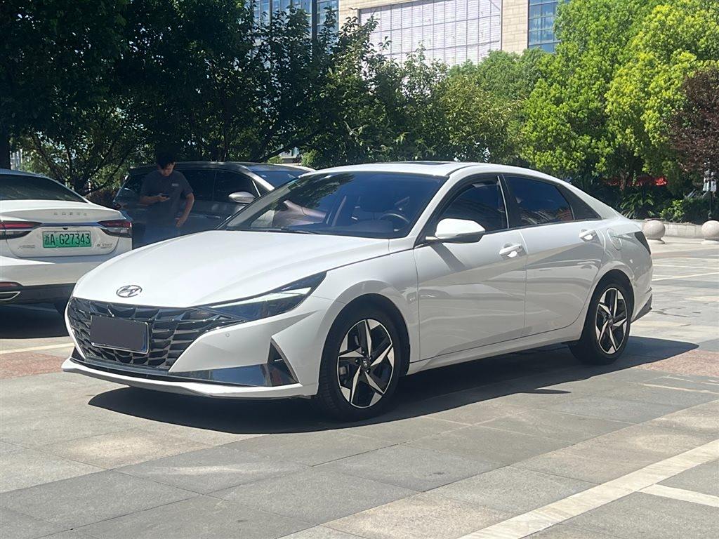 Hyundai Elantra 2022 1.5L CVT GLS