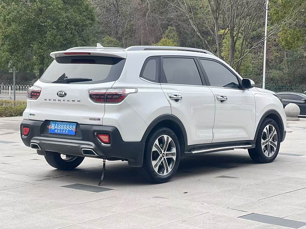 Kia Seltos 2019 2.0L Автоматическая