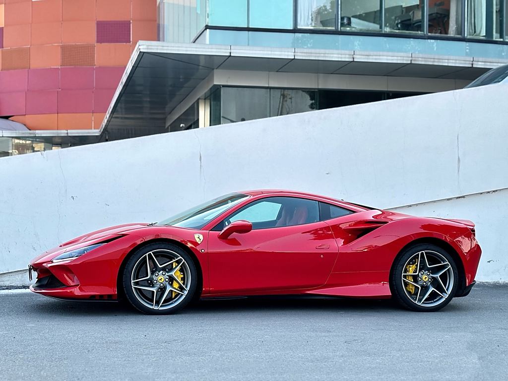 Ferrari F8 2019 Tributo 3.9T V8