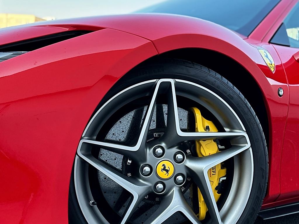 Ferrari F8 2019 Tributo 3.9T V8