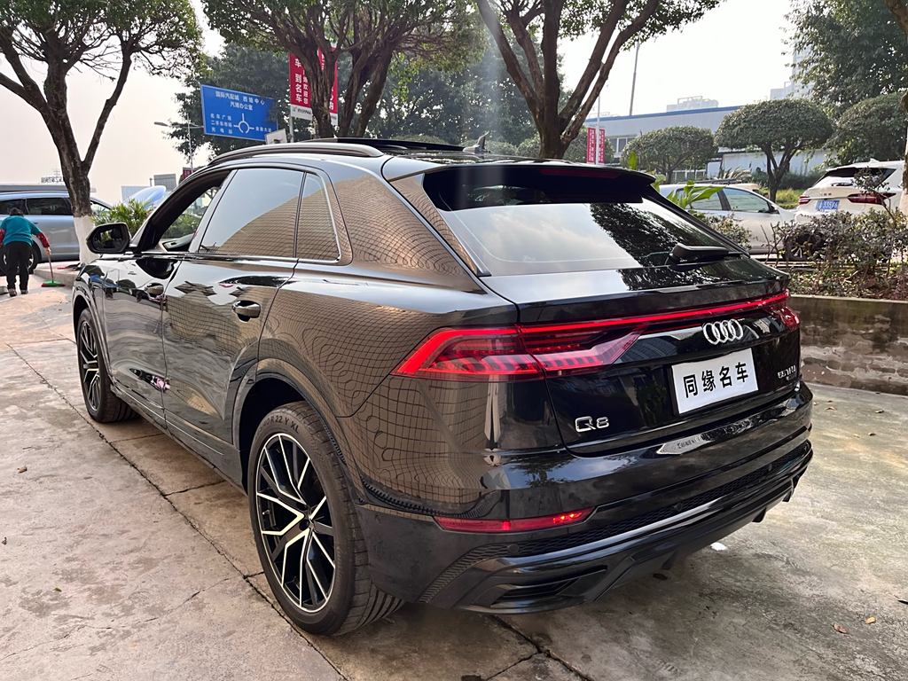 Audi Q8 2019 55 TFSI