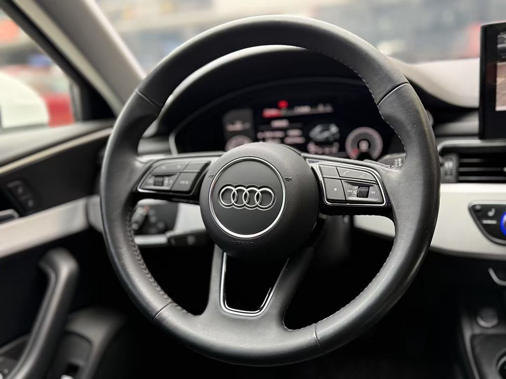 Audi A4L 2020 40 TFSI