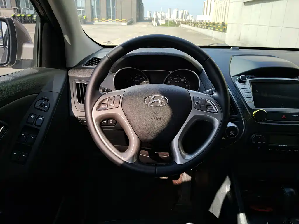 Beijing Hyundai ix35 2015 2.0L Automatic 2WD Intelligent Edition China IV